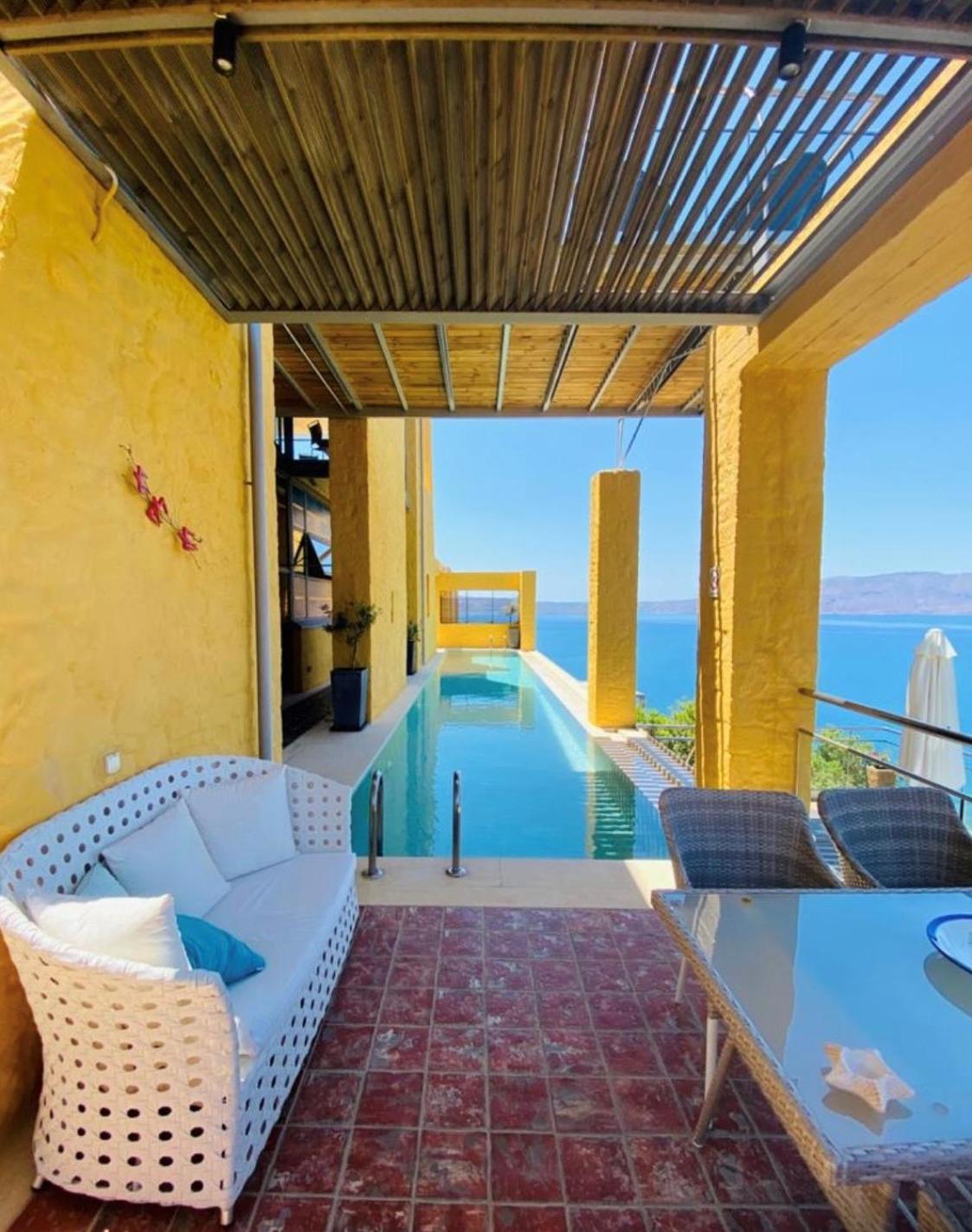 Beachfront Ravdoucha Epavlis Eleni Villa - Pool, Hot Tub, Gym, Sauna, Private Parking, Wifi Ханя Екстериор снимка