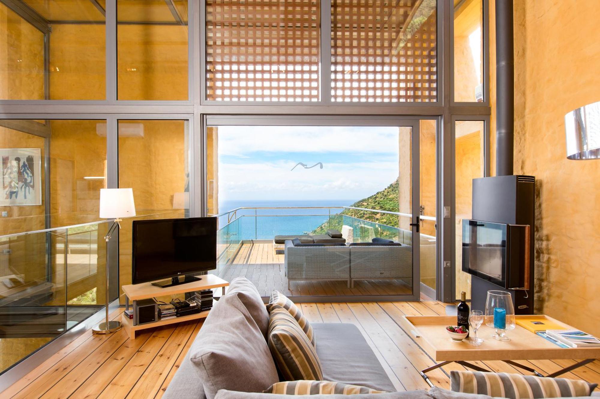 Beachfront Ravdoucha Epavlis Eleni Villa - Pool, Hot Tub, Gym, Sauna, Private Parking, Wifi Ханя Екстериор снимка