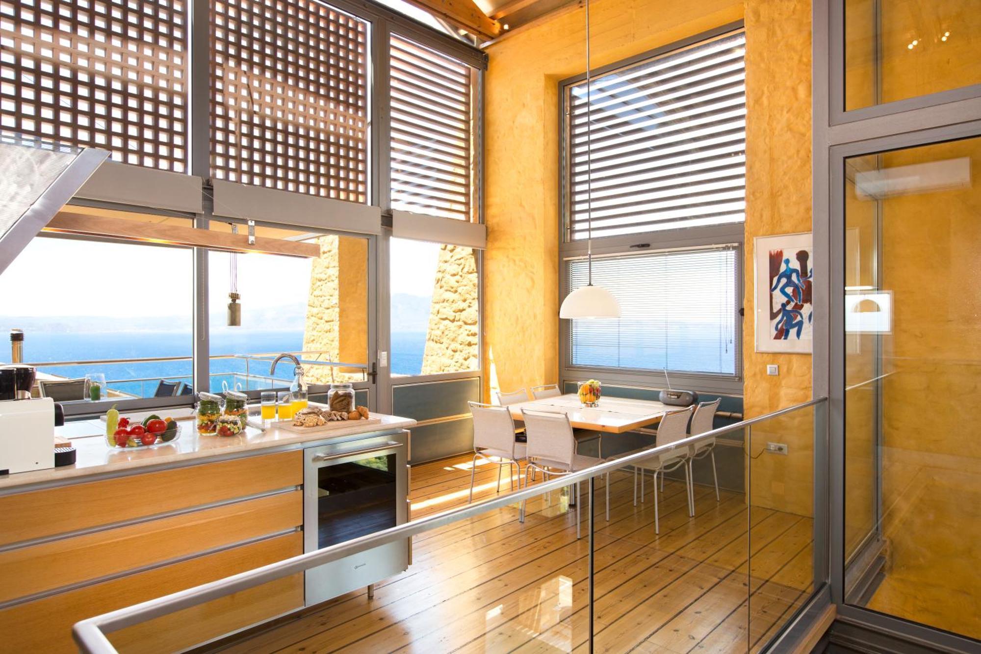Beachfront Ravdoucha Epavlis Eleni Villa - Pool, Hot Tub, Gym, Sauna, Private Parking, Wifi Ханя Екстериор снимка