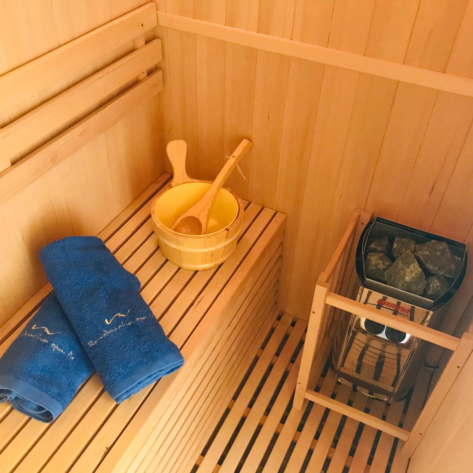 Beachfront Ravdoucha Epavlis Eleni Villa - Pool, Hot Tub, Gym, Sauna, Private Parking, Wifi Ханя Екстериор снимка