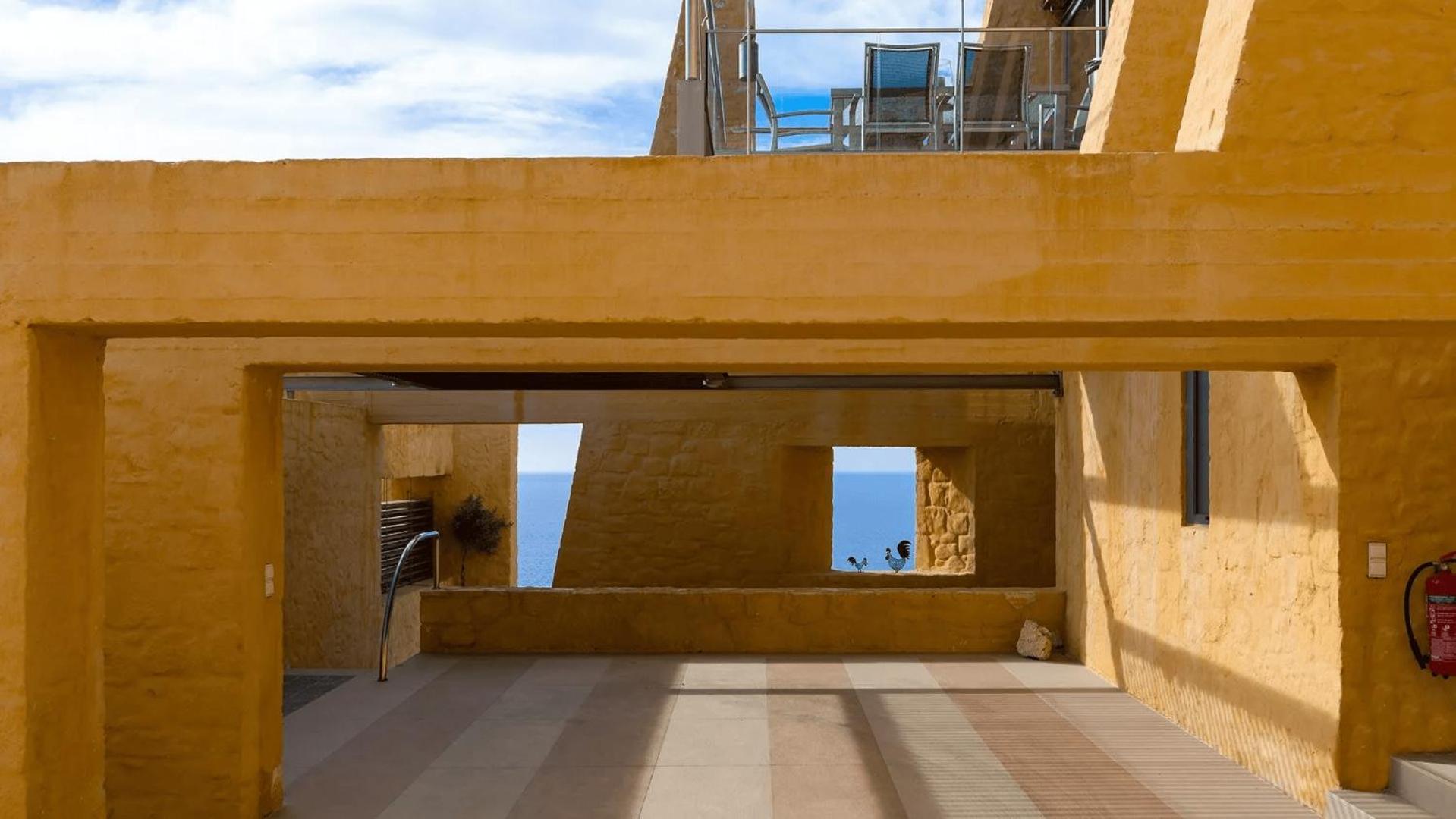 Beachfront Ravdoucha Epavlis Eleni Villa - Pool, Hot Tub, Gym, Sauna, Private Parking, Wifi Ханя Екстериор снимка