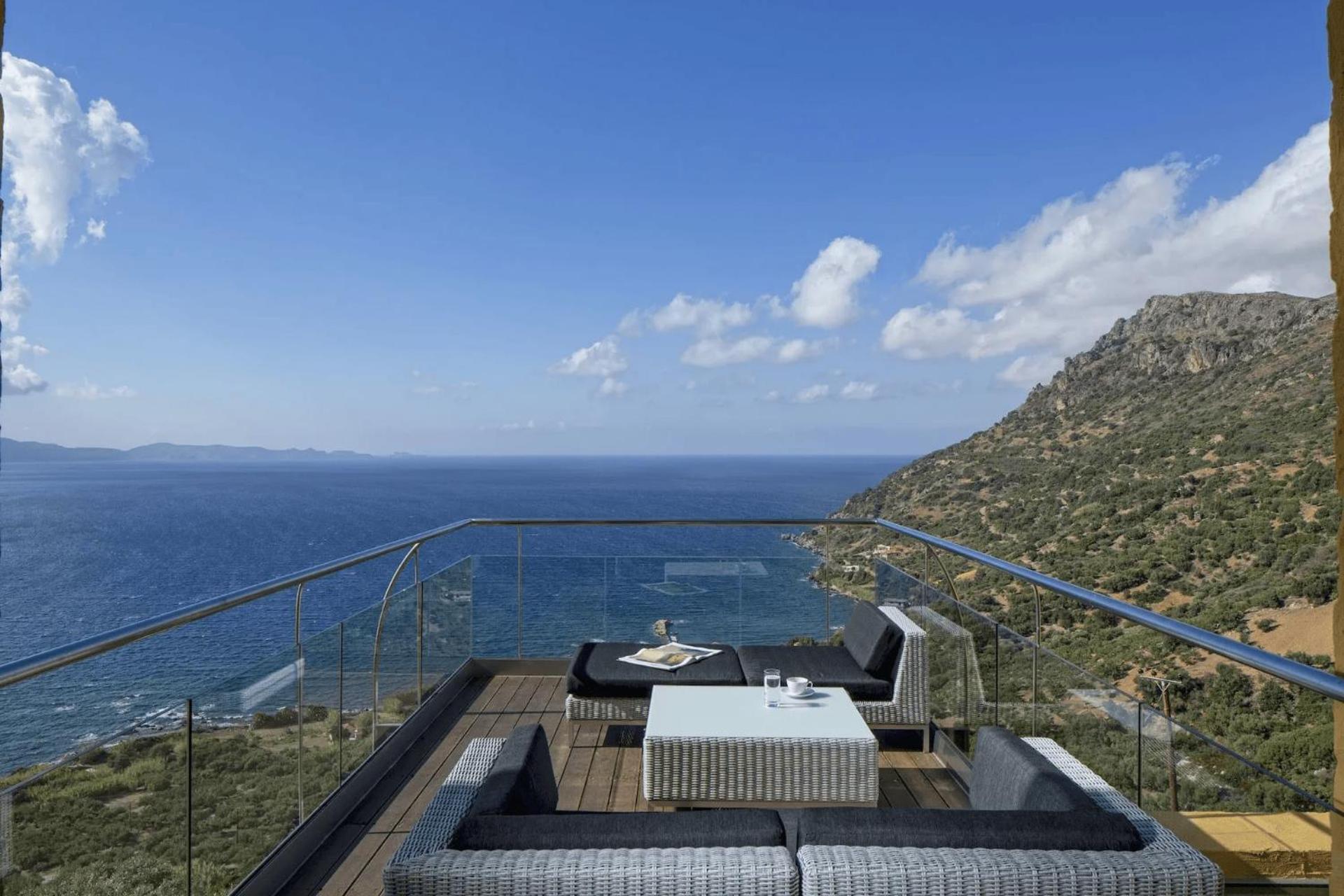 Beachfront Ravdoucha Epavlis Eleni Villa - Pool, Hot Tub, Gym, Sauna, Private Parking, Wifi Ханя Екстериор снимка